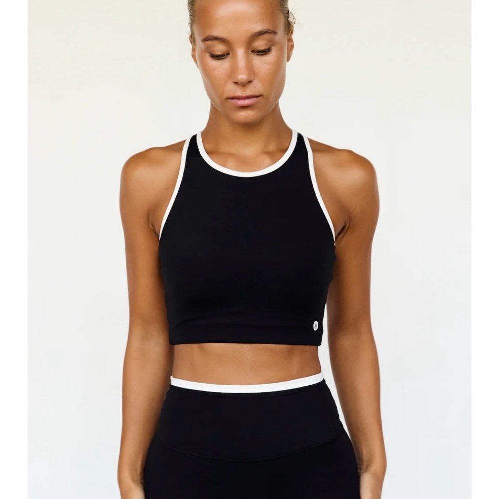 Contrast-Trim Black Crop Tank Top - Women
